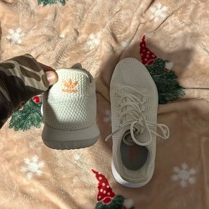 Adidas tennis shoes! never worn! 8 1/2